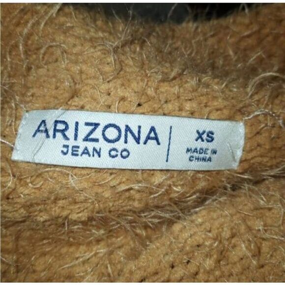 ARIZONA JEAN CO. CAMEL SWEATER SZ.XS EUC. - Picture 6 of 7